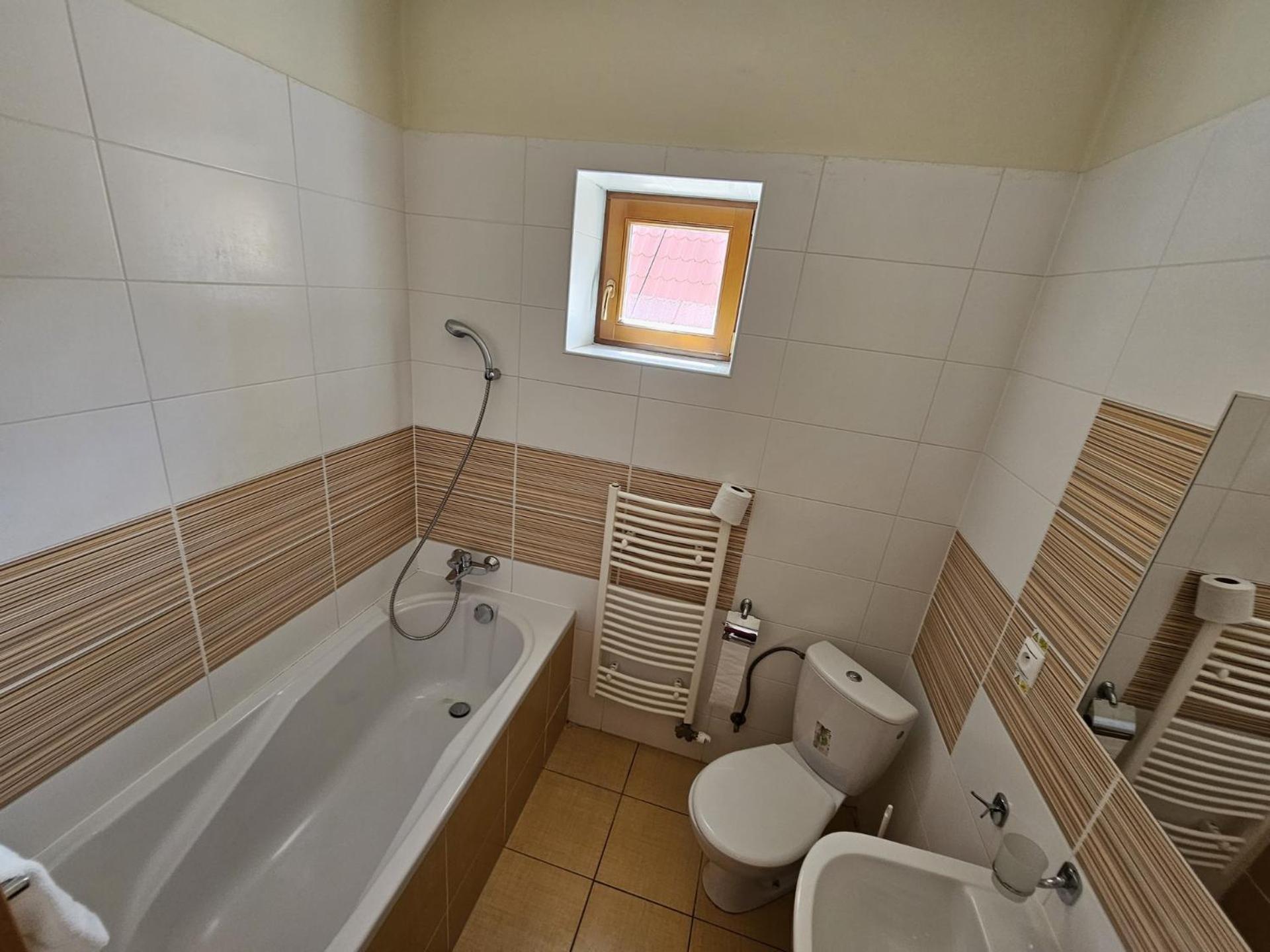 Penzion Pod Krivanom Liptovský Hrádok Zewnętrze zdjęcie