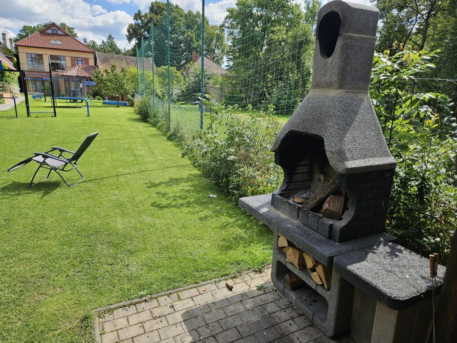 Penzion Pod Krivanom Liptovský Hrádok Zewnętrze zdjęcie